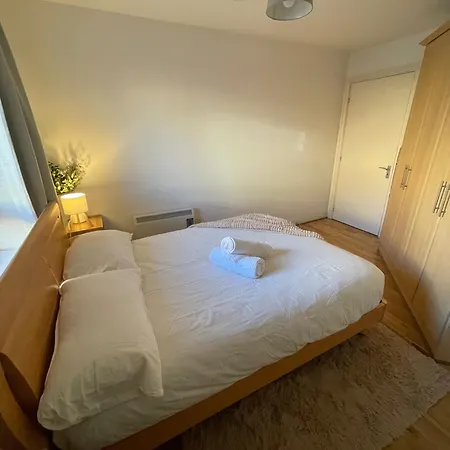 דירה City- Modern Apart-sleeps 2 *