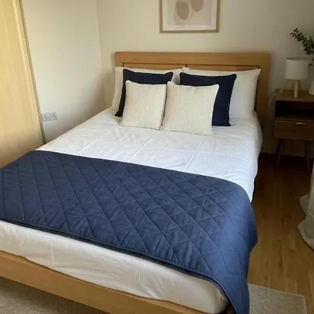 City- Modern Apart-sleeps 2 דבלין